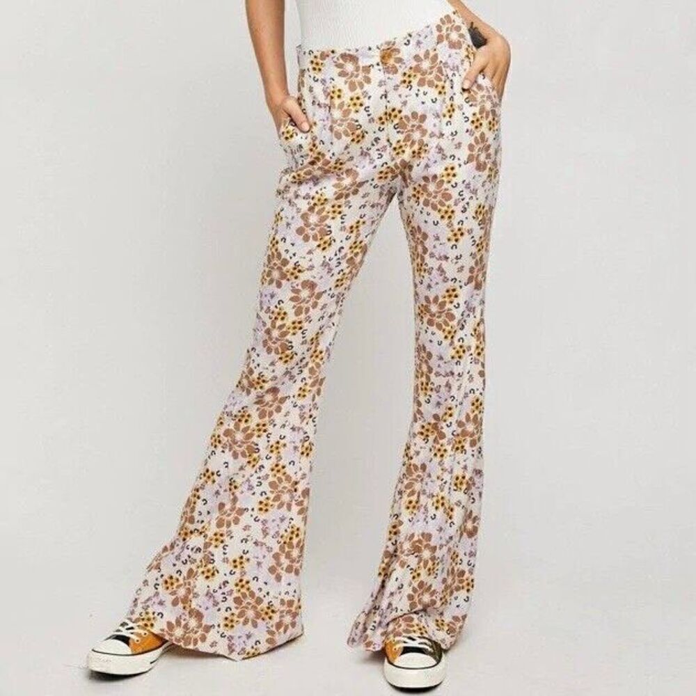 Free People Can’t Take My Eyes Off Of You Pant Tea Combo